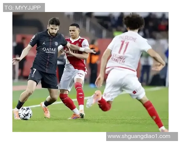 西甲赛场惊现冷门拜仁狂胜国米五球引发热议