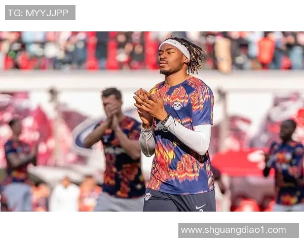 国王杯激战莱比锡绝杀里昂全场沸腾瞬间回顾与赛后分析