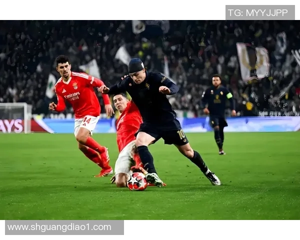 德甲激战本菲卡与利物浦握手言和乌龙球瞬间引发全场热议与数据分析