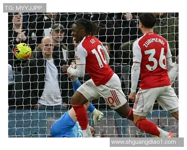 阿森纳惊险逆转利物浦4-3精彩瞬间引发全场狂欢分析