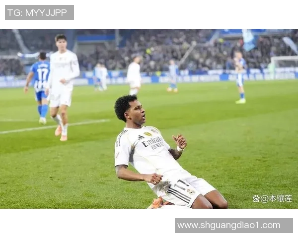 国王杯激战皇马大胜巴萨红牌争议引发全场热议与转会传闻