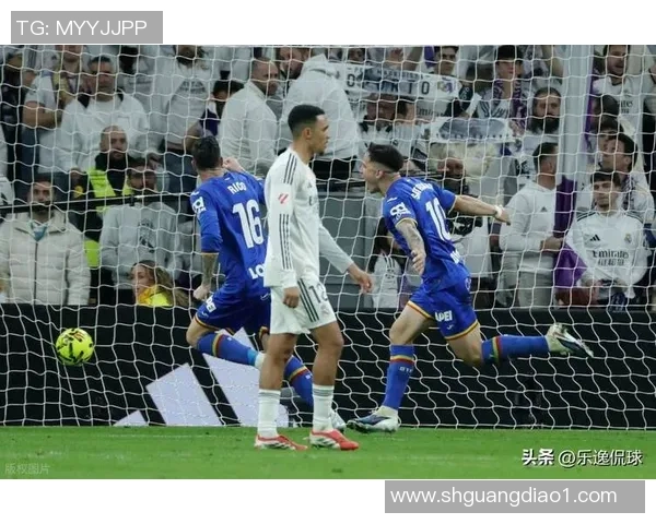 欧冠惊现冷门皇马凭乌龙球小胜利物浦引发全场狂欢